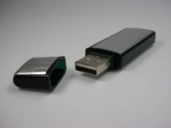 CHIAVE USB 3.0  64 GIGA