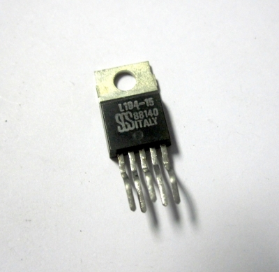 L194/15 Regolatore di tensione positivi 15V 500mA PENTAWATT - V